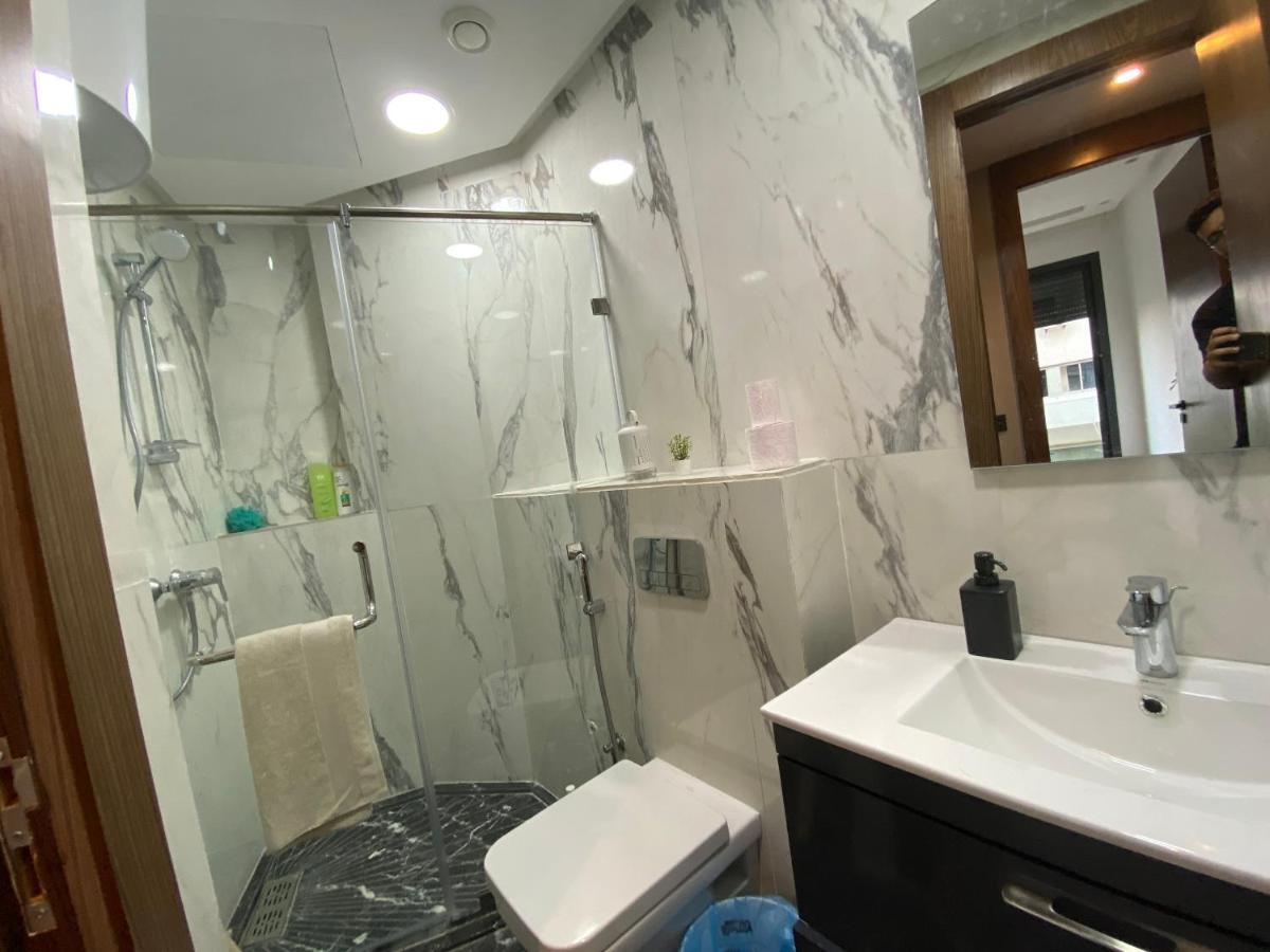 Lovely 1-Bedroom Rental Unit Near 2Mars/Habous Касабланка Екстер'єр фото