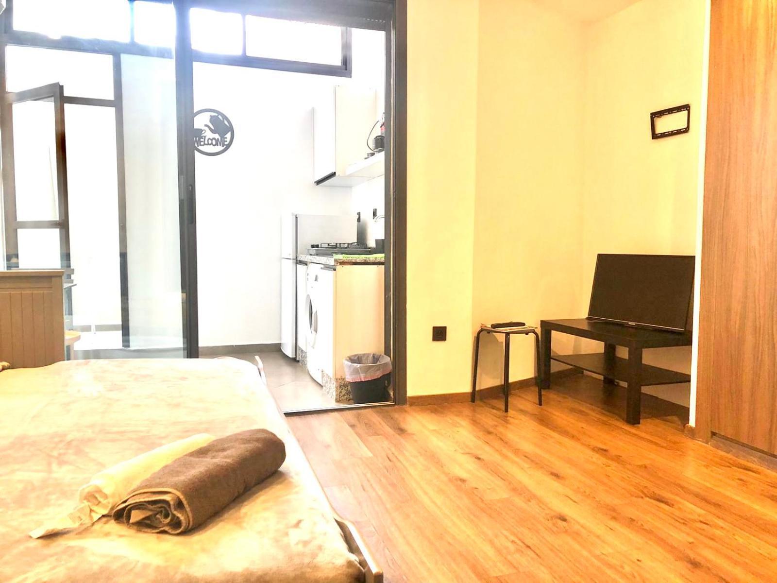Lovely 1-Bedroom Rental Unit Near 2Mars/Habous Касабланка Екстер'єр фото